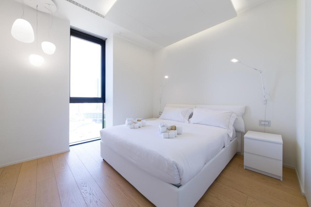Stylish Elegant Suite In Torre Solaria With Exclusive Milan'S View Екстериор снимка